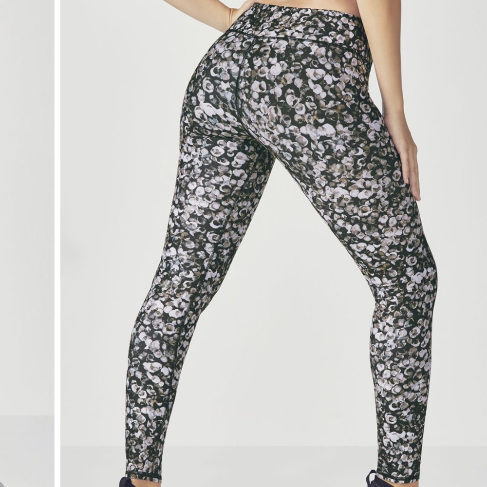 Fabletics Define PowerHold Leggings in Pebble Print